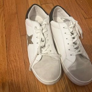 Steve Madden Flat Size 11 Starling Sneakers